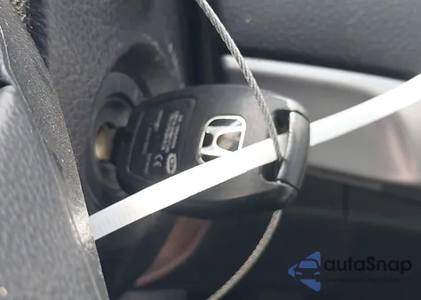 2011 Honda Accord 2.4 Se z USA, uszkodzony, nr VIN 1HGCP2F61BA010244